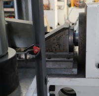 Presse hydraulique robuste de 1000 tonnes avec table de travail mobile pour la production de casques – Machine hydraulique