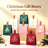 Boîtes cadeaux en papier de Noël avec estampage doré et poignée pour emballer des bonbons, des chocolats et des cadeaux de Noël