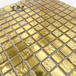 <span class=keywords><strong>Mini</strong></span> Mosaicos Cuadrados de Vidrio Dorado con Superficie Brillante para Decoración Interior de Vestíbulos de Hotel, Penthouses, Galerías y Espacios Comerciales - Product Image 5