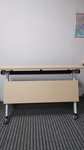 Panel de muebles de oficina modernos y sencillos, mesa de entrenamiento plegable larga, ruedas para reuniones, discusiones del personal hechas para oficina moderna - Product Image 5