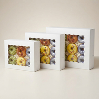 Boîte à donuts en carton alimentaire imprimée sur mesure avec fenêtre pour la présentation de pâtisseries et desserts en boulangerie