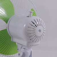 Ventilateur de table de camping FS-126 de 12 pouces avec contrôle à trois vitesses, double charge USB solaire, éclairage d'urgence 15W 12000mAh Vert/Bleu