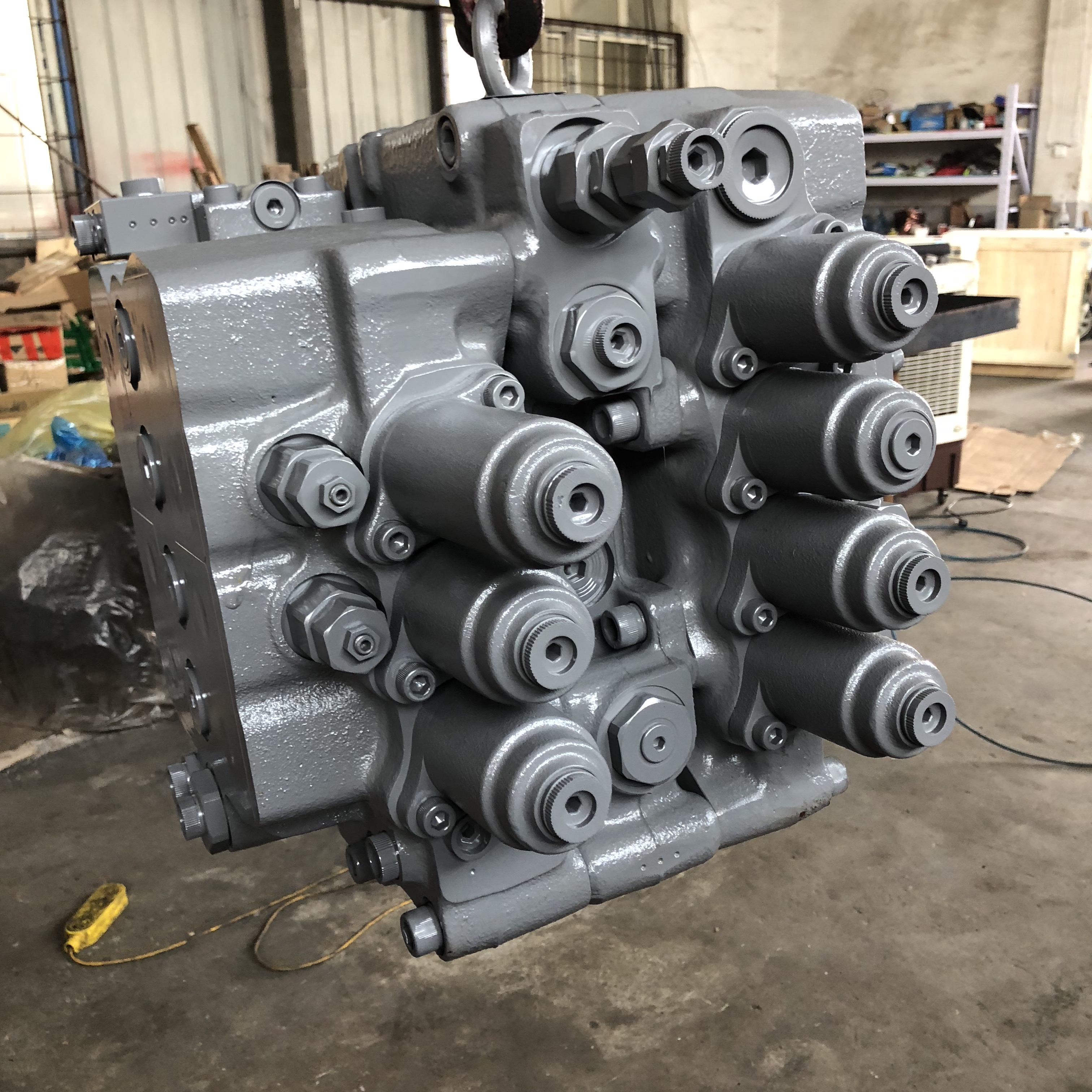 High-quality Hydraulic Main Control Valve for Volvo EC290B