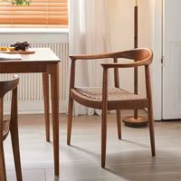 Chaises de salle à manger de luxe JP, chaises en bois massif avec cordon tissé pour une décoration élégante de la salle à manger