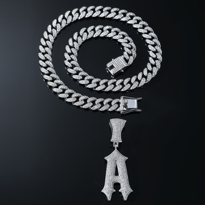 Collar con Colgante de Letra A Geométrica Estilo Hiphop Personalizado 2026, Collar Moderno para Hombre, Accesorio de Moda, Joyería al por Mayor - Product Image 3