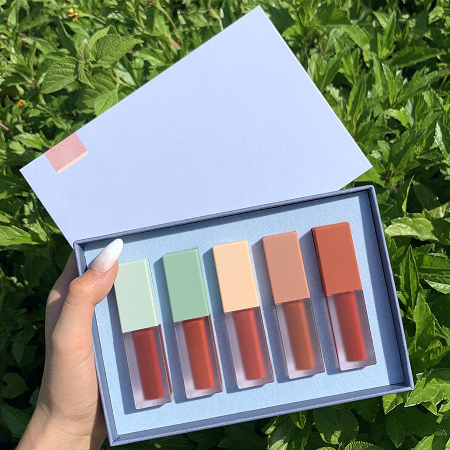 สต็อก หรือ โลโก้/สี แบบกำหนดเอง