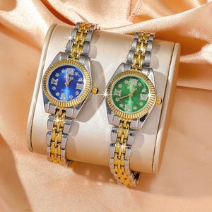 Nouvelle <span class=keywords><strong>montre</strong></span> à <span class=keywords><strong>quartz</strong></span> Aurora Shell Diamond Stars Roma pour <span class=keywords><strong>femme</strong></span> avec bracelet en or et acier - Product Image 6