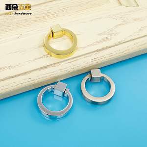 Tirador de Anillo Xiduo de Aleación de Zinc 5042 Cromado Dorado Cepillado Moderno para Puerta de Armario - Product Image 1