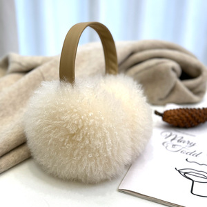 Paraorecchie Invernali alla Moda in Vera Pelliccia di <span class=keywords><strong>Agnello</strong></span> Naturale, Paraorecchie in Pelliccia Riccia di <span class=keywords><strong>Agnello</strong></span> con Doppio Lato in Pelliccia, Copriorecchie Pieghevoli e Caldi - Product Image 1