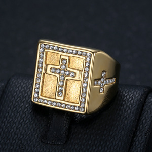 Bague Croix Homme en Acier Inoxydable PVD Or, Style Hip Hop Bling, avec Zircons Pavés, Motif Chrétien Jésus, pour Soirée - Product Image 4