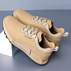 Vente en gros d'usine de nouvelles chaussures de marche pour hommes et femmes avec empeigne en daim synthétique, chaussures de sport légères et tendance - Product Image 2