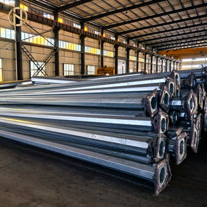 Poste galvanizado Alumbrado público solar Calle Led Luz Metal Cónico/Octagonal Poste de luz de calle - Product Image 5