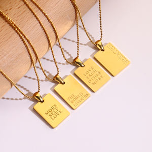 Collier personnalisé en acier inoxydable plaqué or avec pendentif rectangulaire représentant un <span class=keywords><strong>proverbe</strong></span> anglais en forme de lettre Joyas Acero Inoxidable - Product Image 3