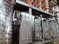 Distillateur en cuivre de 100L 200L 300L 400L 500L D Distillateur d'alcool d'équipement Y Micro Distilling E