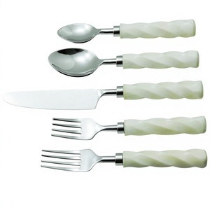 Juego de cubiertos de resina con mango plateado y cuchara y tenedor dorados, de lujo, estilo vintage, de acero inoxidable, para fiestas, venta al por mayor, gran oferta - Product Image 1