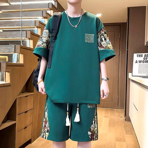 Vêtements de sport d'été 2025 pour hommes, t-shirts et shorts en tricot respirant à imprimé vintage, tendance, durables et confortables - Product Image 1