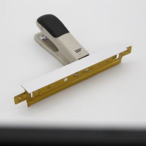 Grille de plafond polyvalente avec profilé de fixation et profilé métallique pour système de plafond suspendu professionnel - Product Image 4