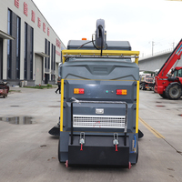 Balayeuse électrique industrielle autoportée, largeur de balayage 2100 mm, bac de 260 L pour les terrains d'usine et les parkings