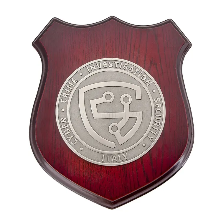 Placa de escudo de madeira personalizada