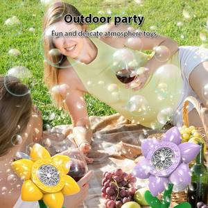 Machine à bulles de tournesol Souffleur de bulles automatique Musique intégrée <span class=keywords><strong>et</strong></span> lumières LED Jouet à bulles d'extérieur pour enfants Amusement estival <span class=keywords><strong>et</strong></span> fête - Product Image 3