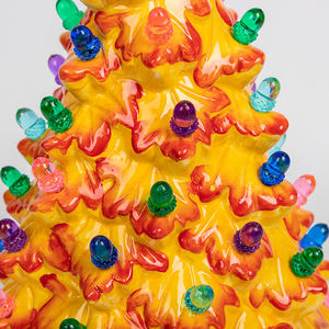 ต้นคริสต์มาสเซรามิกสีเหลืองพร้อมไฟหลากสีดีไซน์ใหม่ศิลปะร่วม - Product Image 3