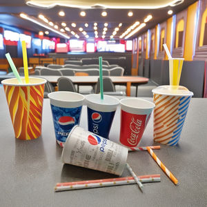 แก้วกระดาษลูกฟูกเคลือบกันไขมันพิมพ์ลายตามสั่ง หนาพิเศษ สองชั้น พร้อมฝา PP สำหรับเครื่องดื่มร้อน/เย็น - Product Image 5