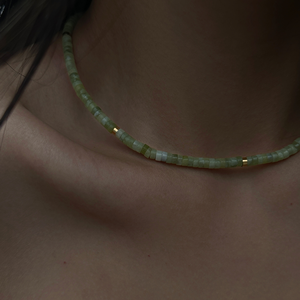 Collar Minimalista de Piedras de Luna Gris Natural para Sanación Metafísica, Joyería Delicada en Capas para Regalo del Día de la Madre - Product Image 2