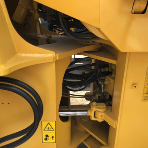 Jepang menggunakan <span class=keywords><strong>Wheel</strong></span> <span class=keywords><strong>Loader</strong></span> <span class=keywords><strong>Komatsu</strong></span> WA 320-3 dengan mesin, beban terukur 13.600 kg, daya 129W untuk pekerjaan konstruksi. - Product Image 3