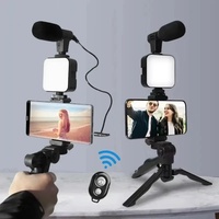 Kit de vlogging pour smartphone avec trépied, support de téléphone, mini microphone, lumière LED, kit de démarrage pour TikTok, diffusion en direct, vidéo YouTube