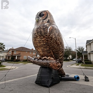 Statue géante gonflable réaliste d'hibou personnalisée avec éclairage LED, modèle animal pour centre commercial/plaza/parc extérieur/événement sur le thème de la faune - Product Image 1