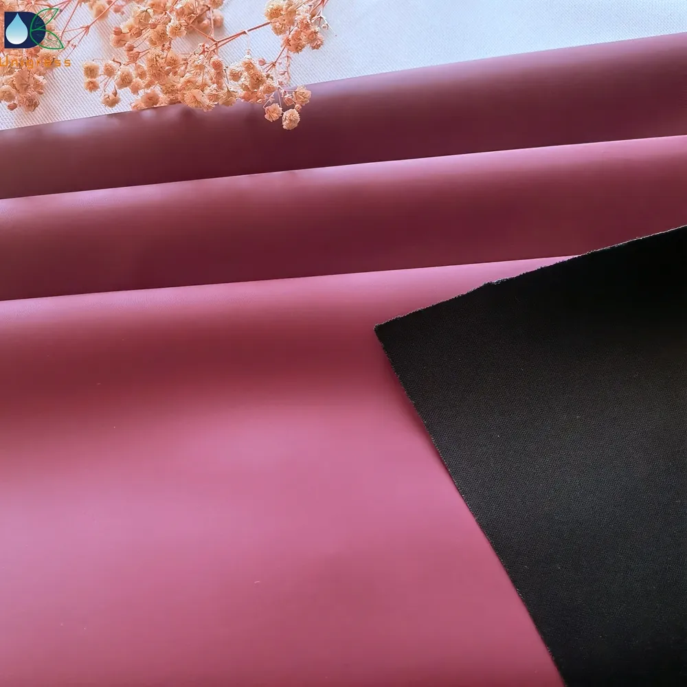 Kulit Buatan Desain Timbul Lembut Warna Polos Merah untuk Membuat Dompet Sarung Tangan Tas Wanita