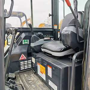 รถขุดไฮดรอลิกมือสอง โคมัตสึ รุ่น PC40MR  มีจำหน่าย  รวมถึง โคมัตสึ รุ่น PC18/PC30/PC35/PC55/PC60 มือสองด้วย - Product Image 6