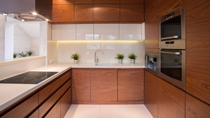 Mobile da <span class=keywords><strong>Cucina</strong></span> Angolare XYBF su Misura in MDF Verniciato con Piano in Quarzo e Bordo Piatto/Arrotondato per Cucine - Product Image 3