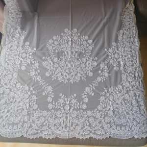 Mantilla de Encaje Español Blanca Bordada, Manteleta Fallera Blanca - Product Image 3