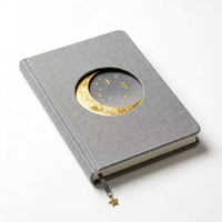 Carnet A5 personnalisé Lune Creuse, couverture rigide en lin gris, journal céleste à feuille d'or pour femme