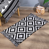 Tapis de cuisine vintage, tapis Boho crème à pompons pour chambre à coucher, tapis géométrique de ferme beige