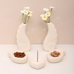 Love Dandle Festivals Ceramic <span class=keywords><strong>Urns</strong></span> Pet Funeral Memorial Supplies Suit Kitten Doggie Cremation Receive tank - Product Image 4