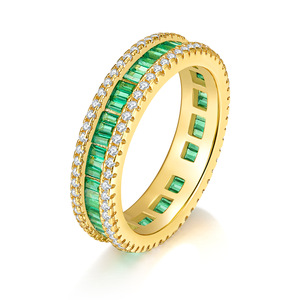 Anillo de Eternidad Completo de Plata de Ley S925 con Imitación de Esmeralda y Moissanita, Estilo Retro, Lujoso, Apilable y Versátil para el Dedo Índice - Product Image 1