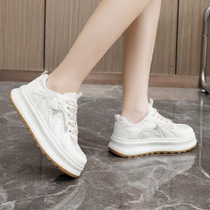 ZY1808 femmes grande taille chaussures de sport automne à la mode rehaussement chaussures de sport à lacets été maille respirant épais anti-dérapant - Product Image 4