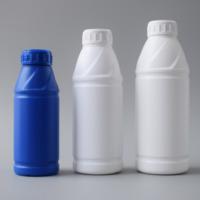 Bouteille en plastique HDPE sur mesure pour l'agriculture, avec bouchon côtelé et col fileté, conteneur opaque pour solutions agricoles, vente en gros