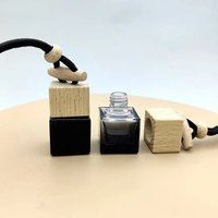 Diffuseur d'huiles essentielles pour voiture, flacon en verre miniature de 8 ml avec bouchon noir