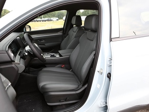 BYD Song Pro DM-i PHEV SUV Compatto 2026 con Batteria Blade da 26.6kWh, 220km NEDC, Ricarica Rapida per Rivenditori Auto, Pronto in Magazzino - Product Image 4