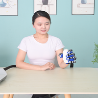 Version standard de l'équipement de physiothérapie de gant de robot de rééducation à domicile pour les désagréments causés par l'hémiplégie