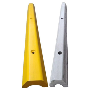 Topes de Ruedas de Goma Resistentes con Franjas Reflectantes Amarillas para Estacionamientos y Garajes Geelian GL-DWQ-P1/<span class=keywords><strong>P2</strong></span> - Product Image 1