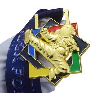 Medaglia Personalizzata SENSHI in Oro per Competizioni di Jiu Jitsu e Arti Marziali, Design 3D in Rilievo con Nastro Personalizzato - Product Image 5