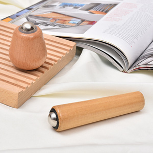 Rouleau de massage facial en acier inoxydable avec poigné<span class=keywords><strong>e</strong></span> en bois et boule de glace pour le soin du visage et des yeux - Product Image 2
