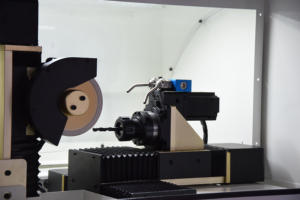 Mesin giling penggiling, mesin pemotong penggilingan CNC otomatis vertikal presisi tinggi - Product Image 4