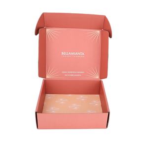 Petites boîtes d'emballage personnalisées en carton ondulé noir recyclable pour chaussures, vêtements, envois postaux, boîtes d'expédition personnalisées - Product Image 1