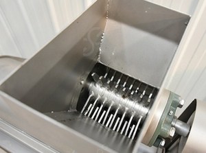 Công Nghiệp Dưa Chuột Hành Tây Gừng Tỏi Màu Xanh Lá Cây Lá Rau Nước Trái Cây Ép Chế Biến Máy Làm - Product Image 2