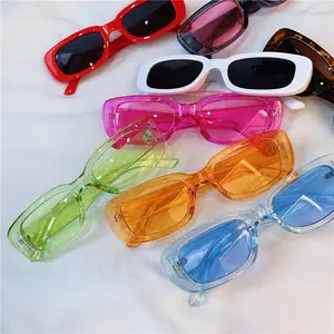 Kleine gerahmte Rechteck Kunststoff Candy Sonnenbrille Frauen Fashion Party Shades Designer Brille Gafas De Sol Männer Sonnenbrille